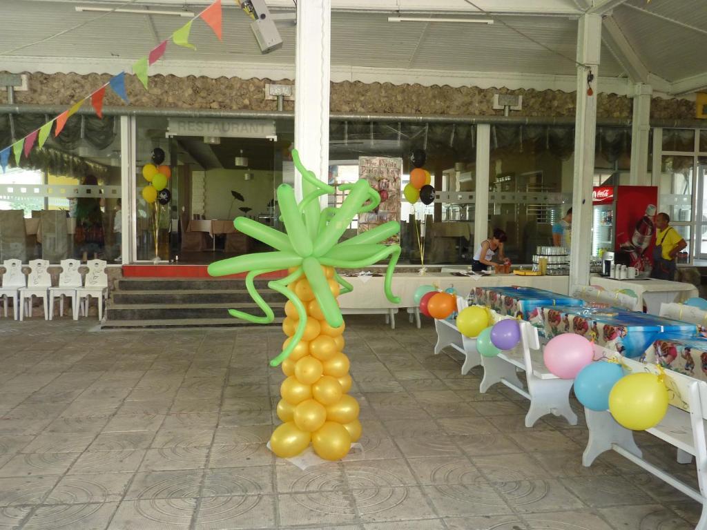 Hotel Zarya Golden Sands Exterior photo