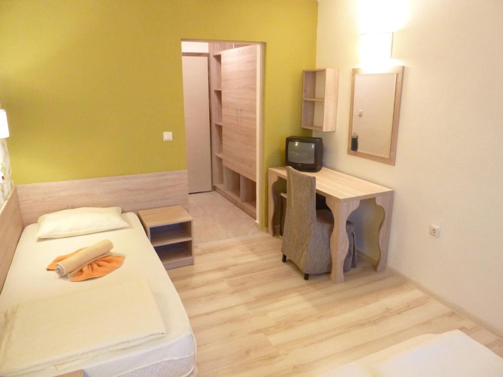 Hotel Zarya Golden Sands Room photo