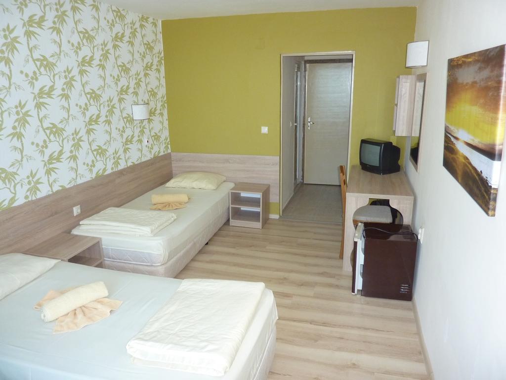 Hotel Zarya Golden Sands Exterior photo